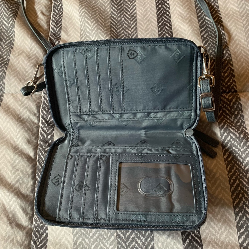 Vera Bradley wallet purse